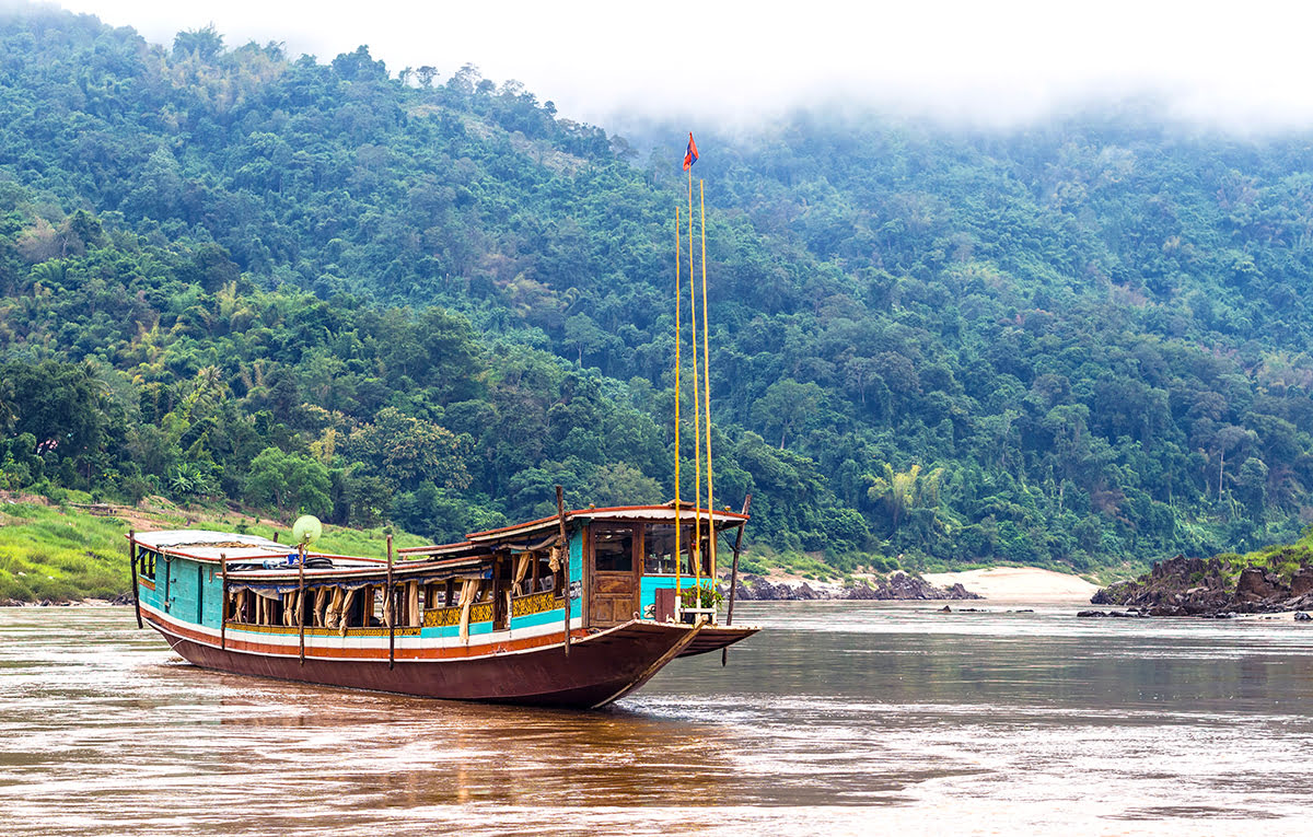 琅勃拉邦怎么玩？ – 老挝 – 湄公河游船