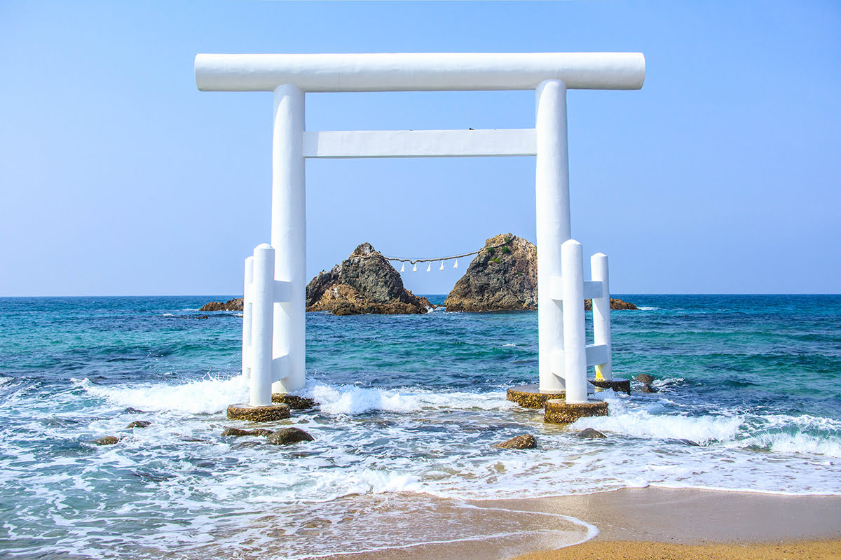 4-day Kyushu itinerary-Japan-repeat visitors-Sakurai Futamigaura of Meotoiwa-Married Couple Rocks