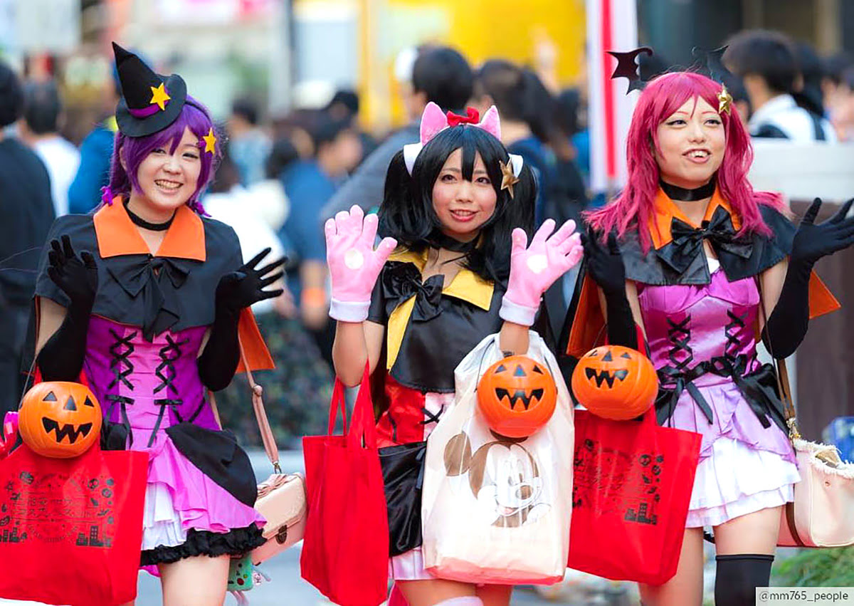 東京のハロウィンイベント-東池袋中央公園-パレード