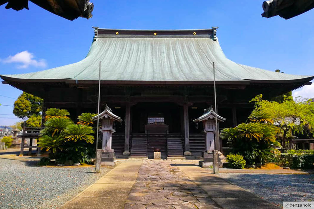 큐슈에서 해야 할 것들-일본-히고 혼묘 사원(Higo Honmyo Temple)