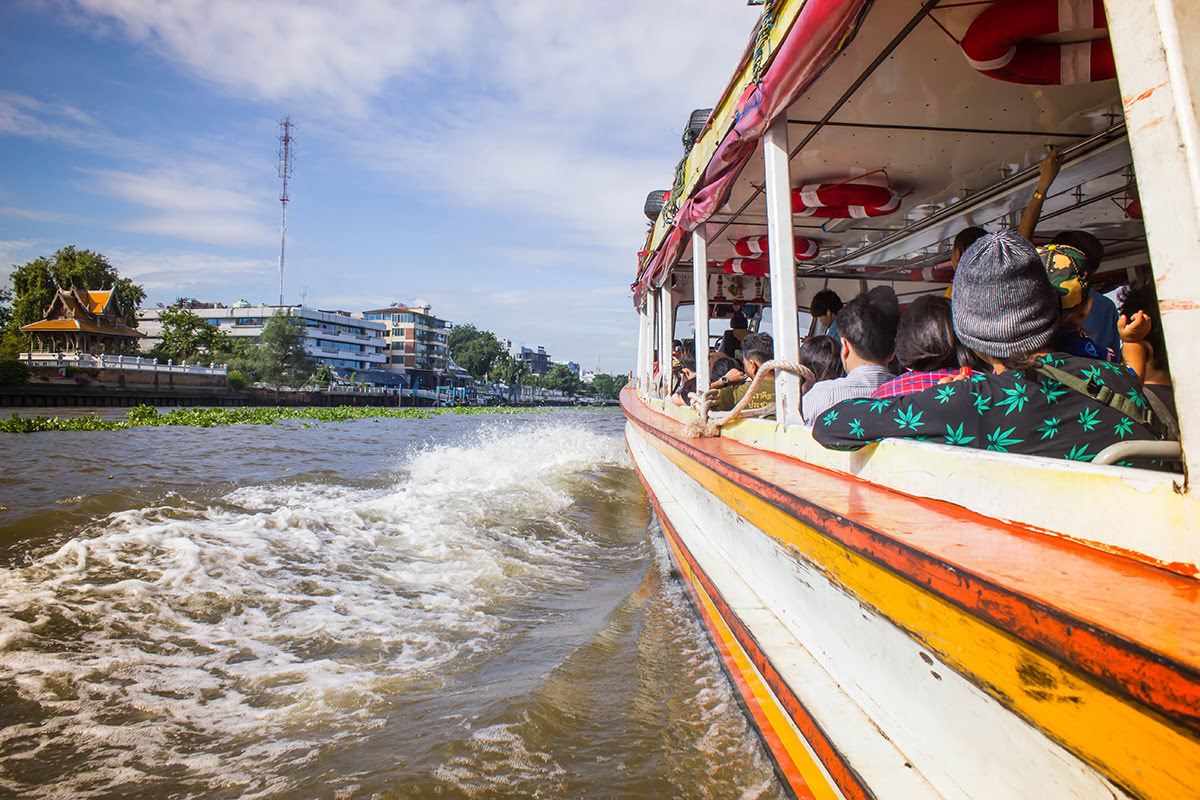 รถไฟฟ้าบีทีเอส กรุงเทพ-เรือด่วน