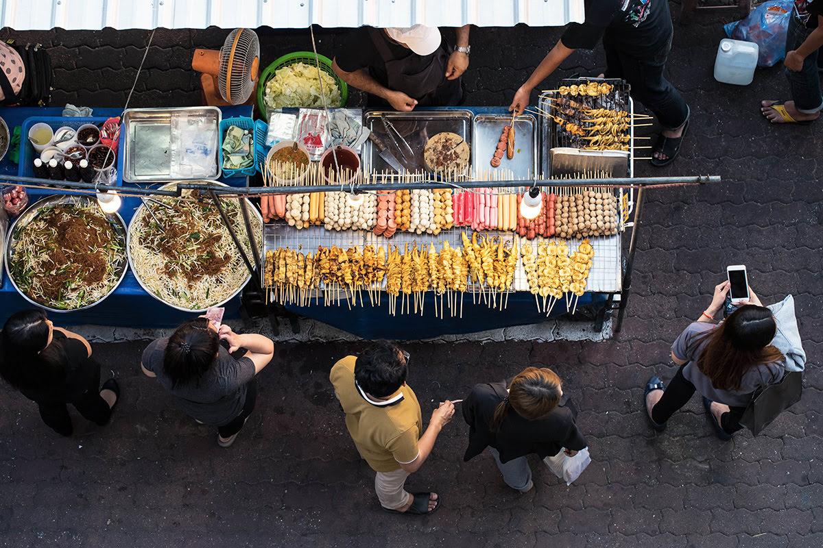 Warung makanan kaki lima di Bangkok