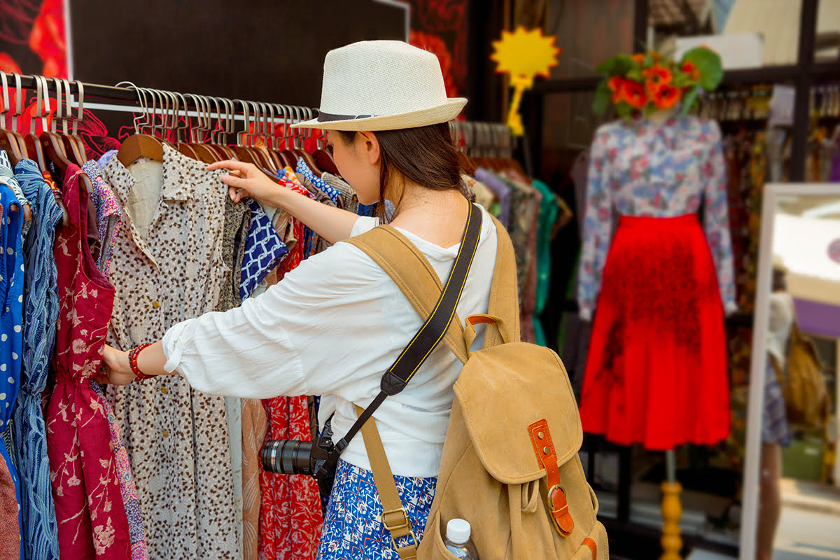 Chatuchak Market: Visiting the Largest Market in Bangkok