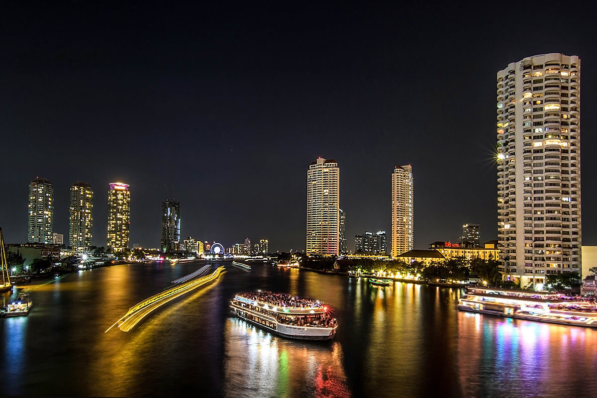 방콕 크루즈 여행-차오프라야강(Chao Phraya River)의 밤