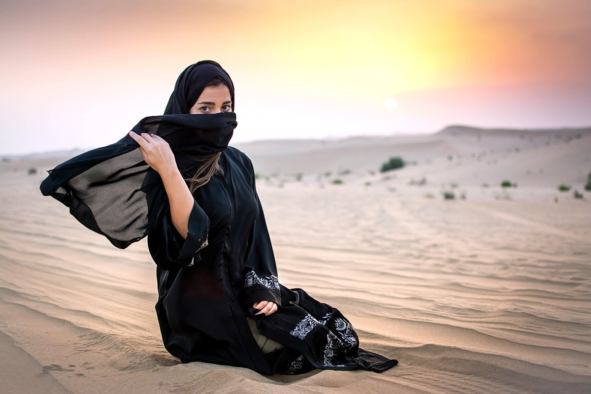 Best time to visit Saudi Arabia-tourists-dress code-women