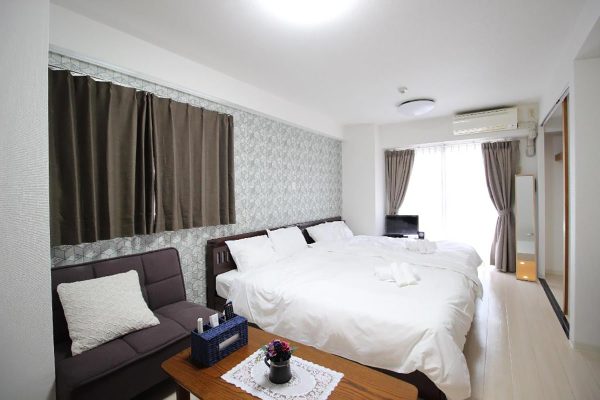 Vacation homes in Namba-Namba Sta 10 mins EY-301