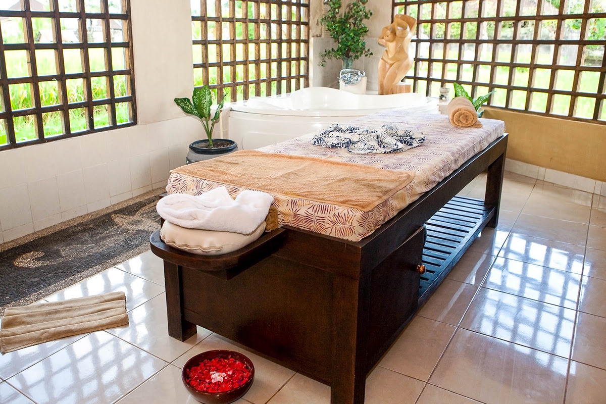 Bali massage-Balinese spa setting