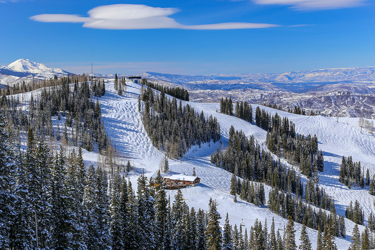Ski Resort in Aspen Ski Resort in Aspen