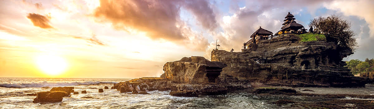 Tur Tanah Lot | Jam Buka &#038; Waktu Terbaik Memotret Pura Terindah di Bali