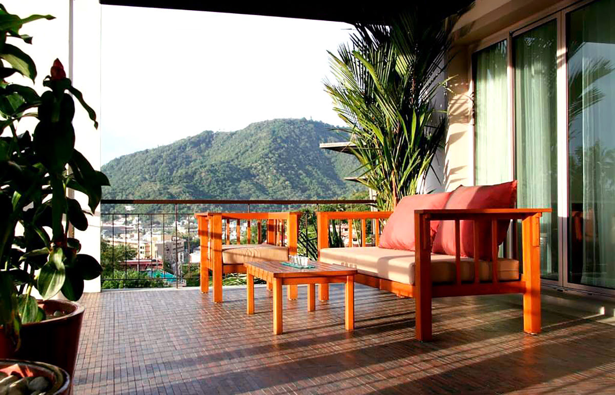 Viewpoints in Phuket-beachfront rental homes-Kata Gardens luxury penthouse sea view 4C