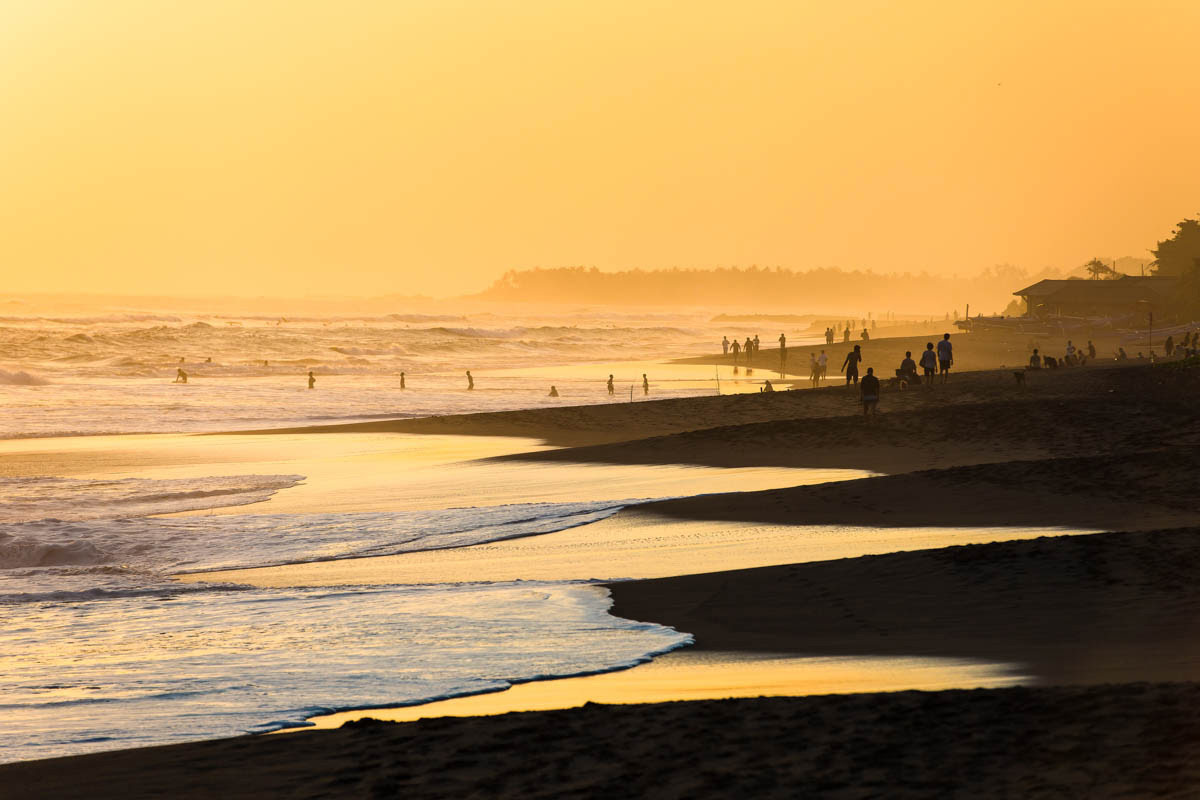 หาดคูตา-บาหลี-พระอาทิตย์ตกดินที่หาด Kuta Beach