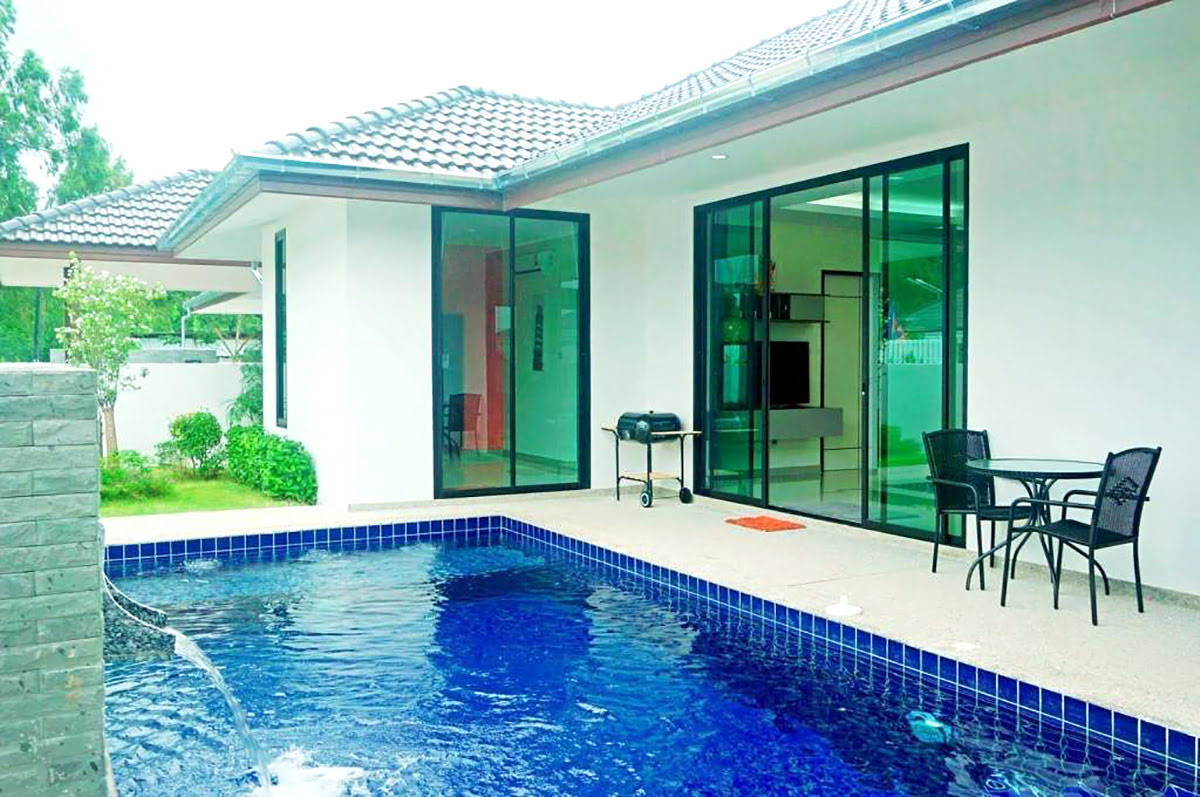 Family-friendly villas in Hua Hin-Thailand-island getaways-PoolVilla For 10 Persons   Center of Huahin