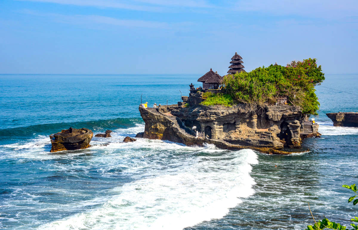 What to do in Bali-Tanah Lot Temple