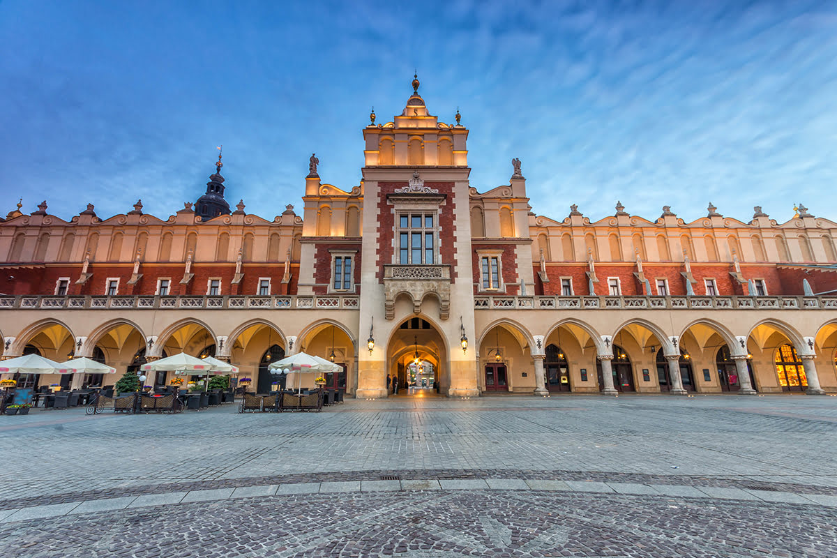 เที่ยวคราคูฟ-โปแลนด์-Cloth Hall