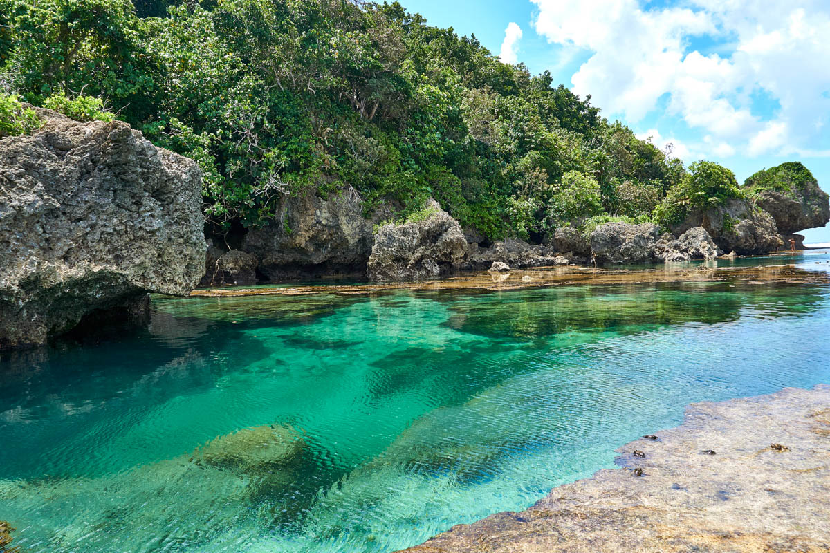 เที่ยวเกาะเซียร์เกา-สระ Magpupungko Rock