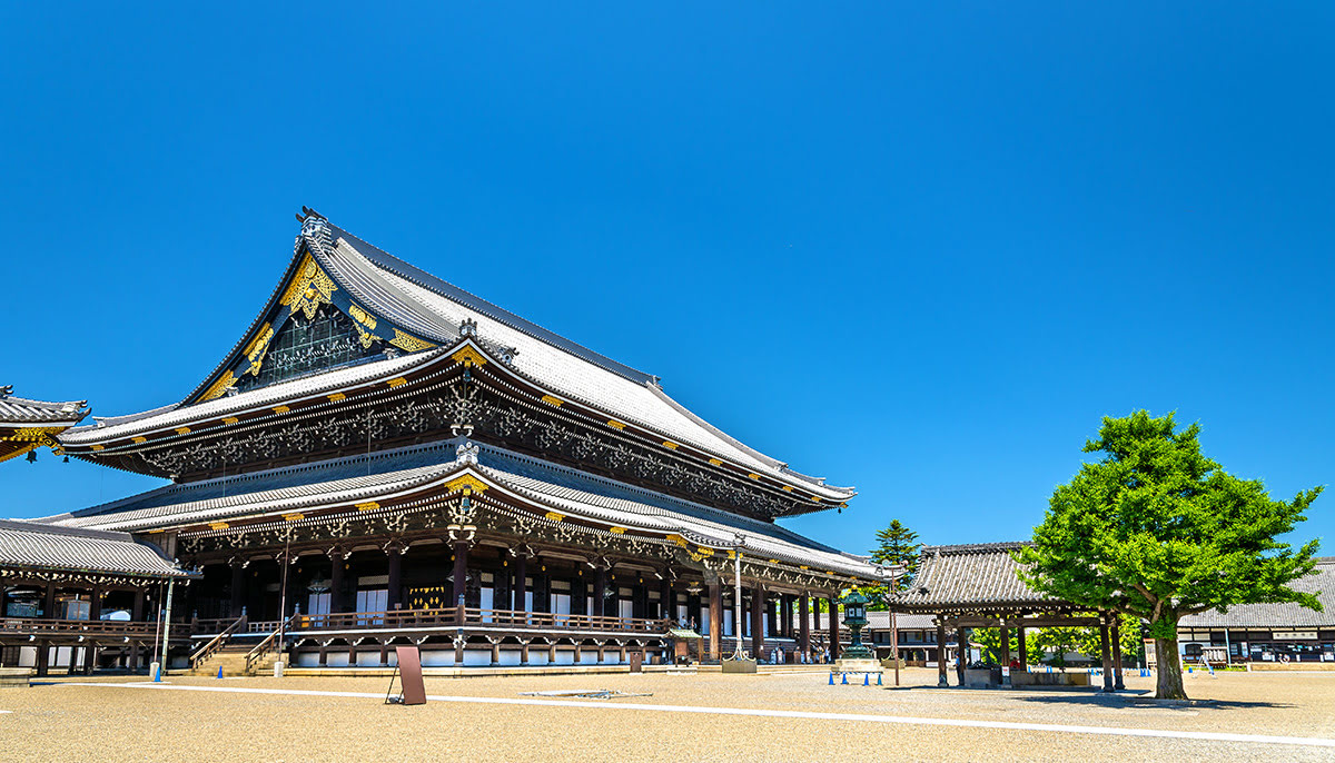 What to do in Kyoto-Japan-Higashi Hongan-ji Temple