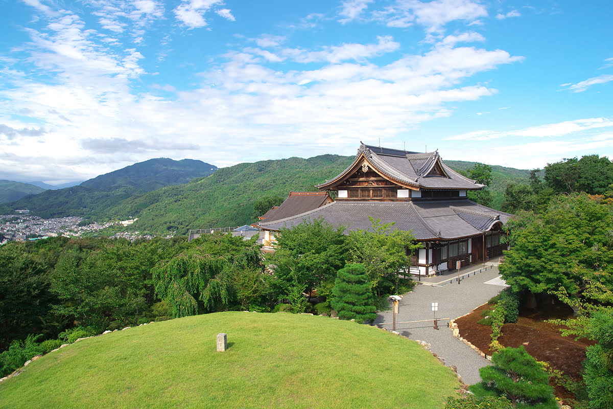 Higashiyama-Shogunzuka Mound