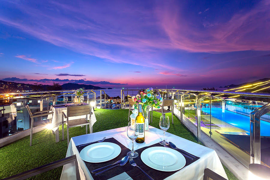 Hotels in Phuket-Thailand-nightlife-Hotel Clover Patong Phuket