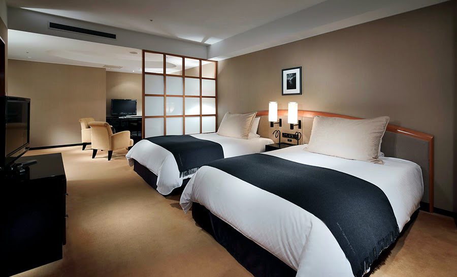 Hotels in Kyoto-Japan-nightlife-geisha-Kabuki-Hotel Granvia Kyoto