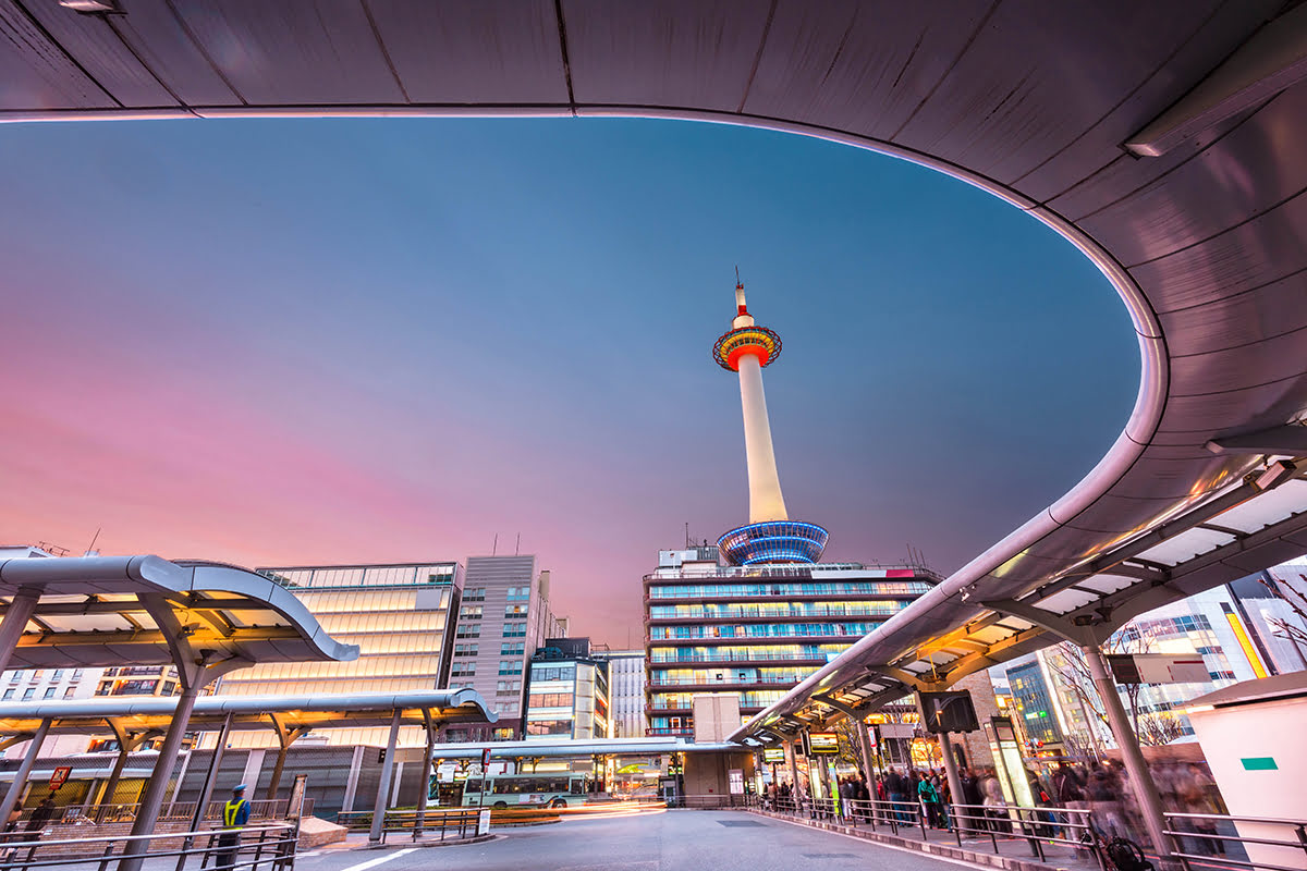 Kyoto station-Kyoto Tower