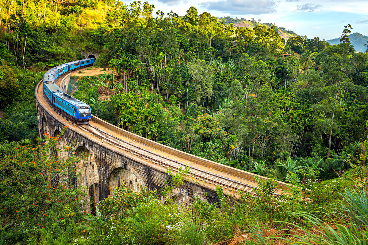 Things to do in Sri Lanka-Nine Arch Bridge