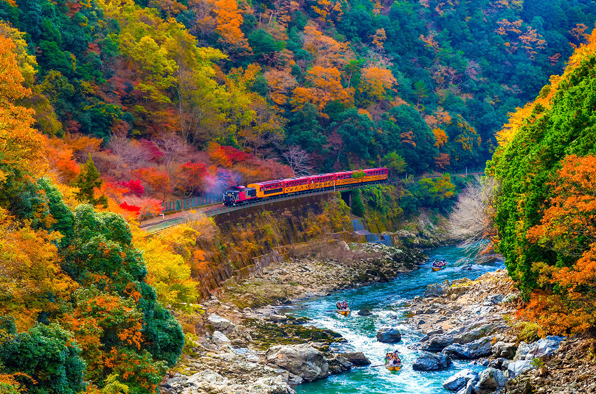Kyoto sightseeing-Japan-Sagano Scenic Railway