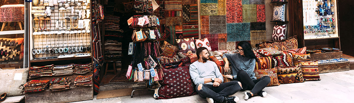Featured photo-Arabic textiles-shopping in Dubai-UAE