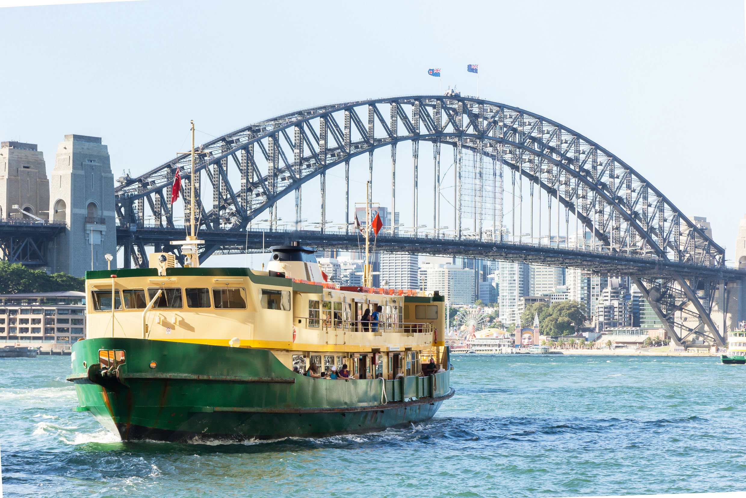 Getting around Sydney-Ferry