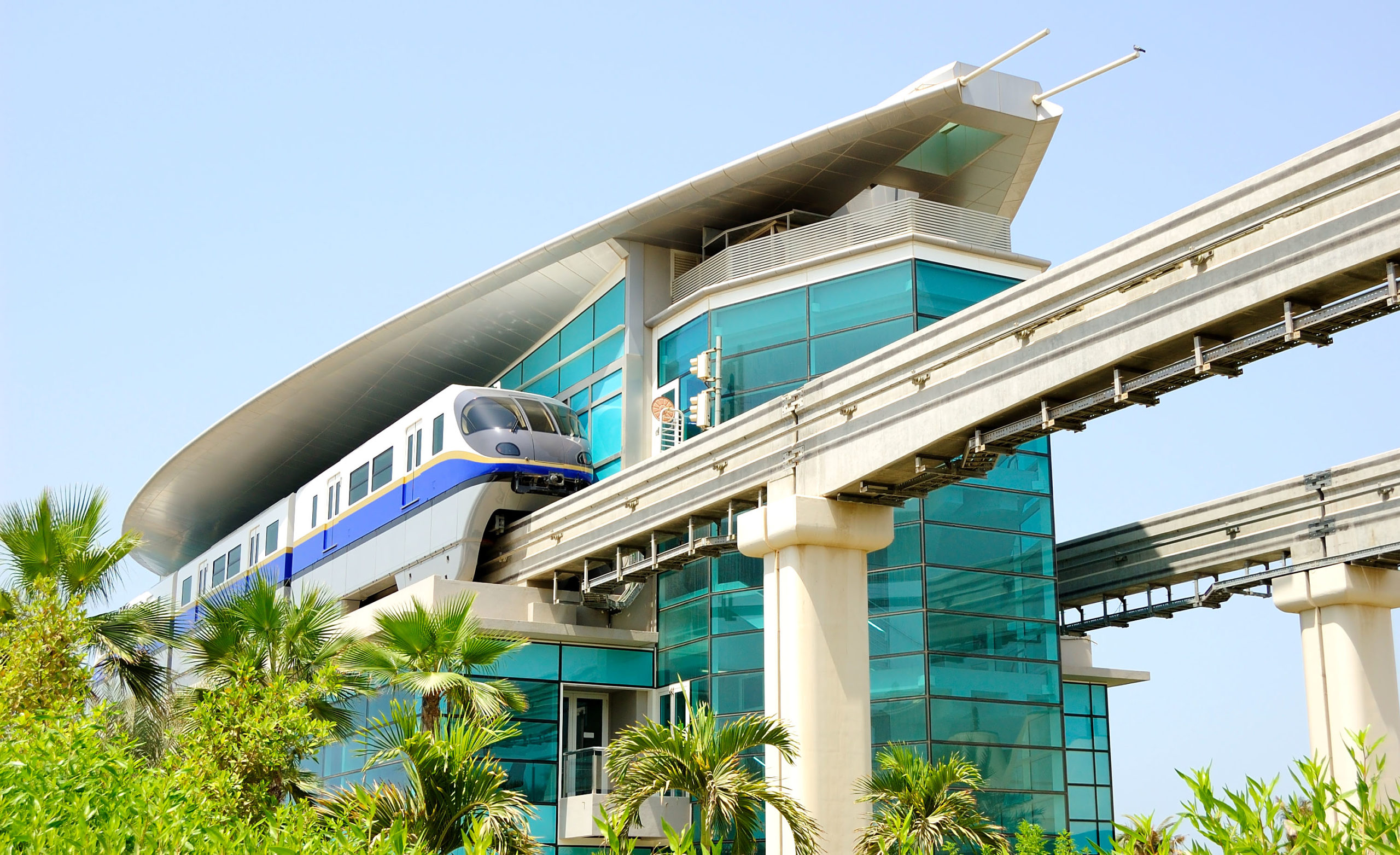 Getting around Dubai-United Arab Emirates transport-Palm Jumeirah Monorail