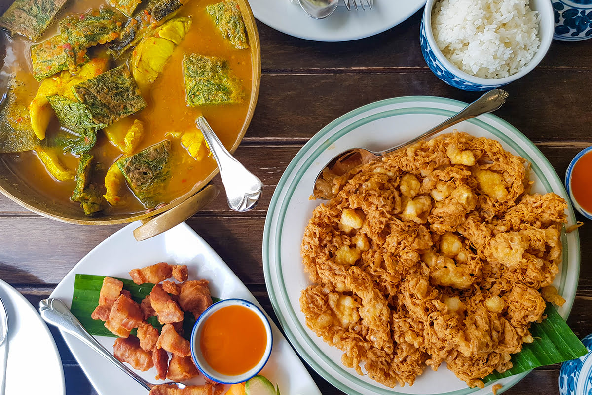 Một-Sự-Đa-Dạng-Món-Ăn-Miền-Nam-Thái-Lan-Ở-Phuket Một-Sự-Đa-Dạng-Món-Ăn-Miền-Nam-Thái-Lan-Ở-Phuket
