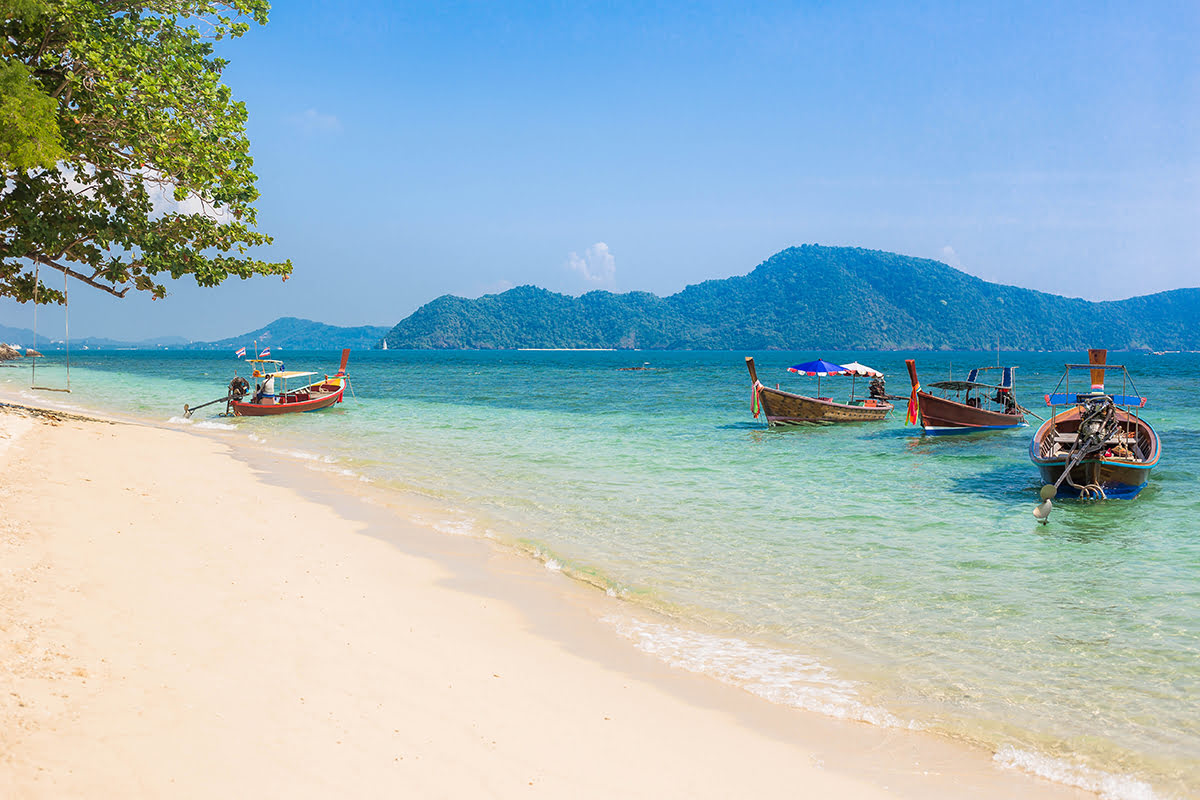 ที่พักแนะนำในภูเก็ต-หาดราไวย์