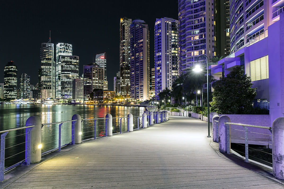 What to do in Brisbane-Queensland-attractions-Riverwalk