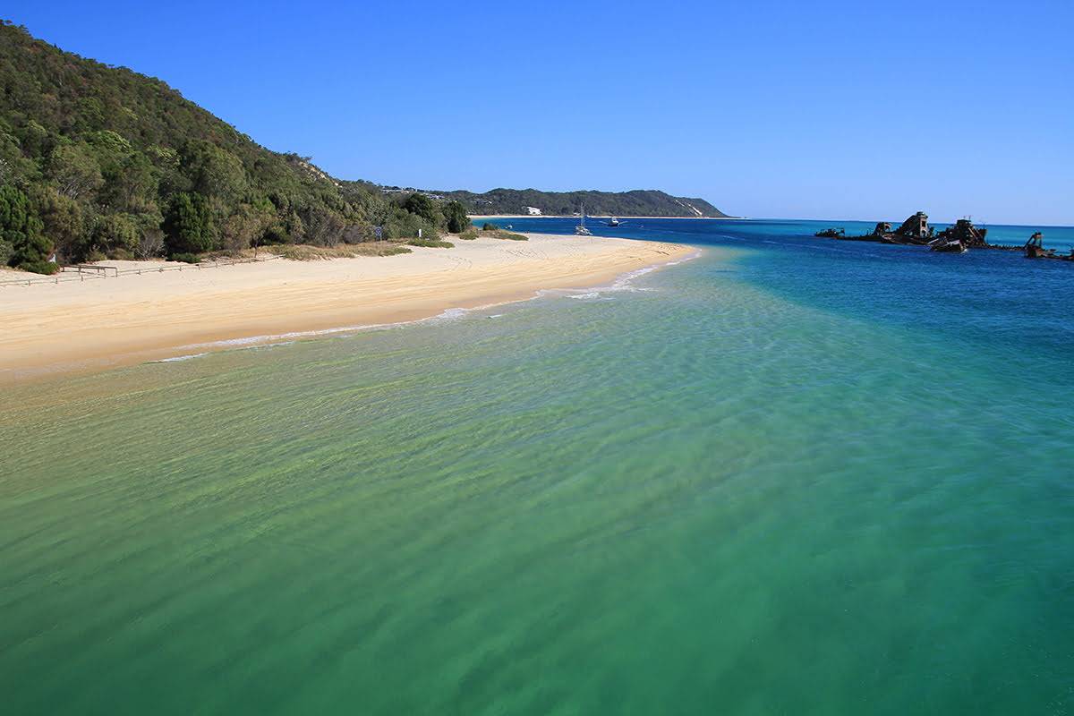 브리즈번의 해변-모레턴 아일랜드(Moreton Island)