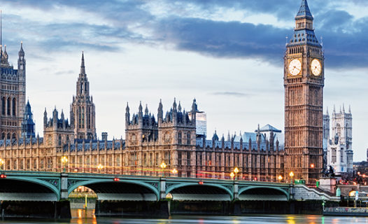 Things to Do in London | Ride the Eye & Tour Castles on River Thames!