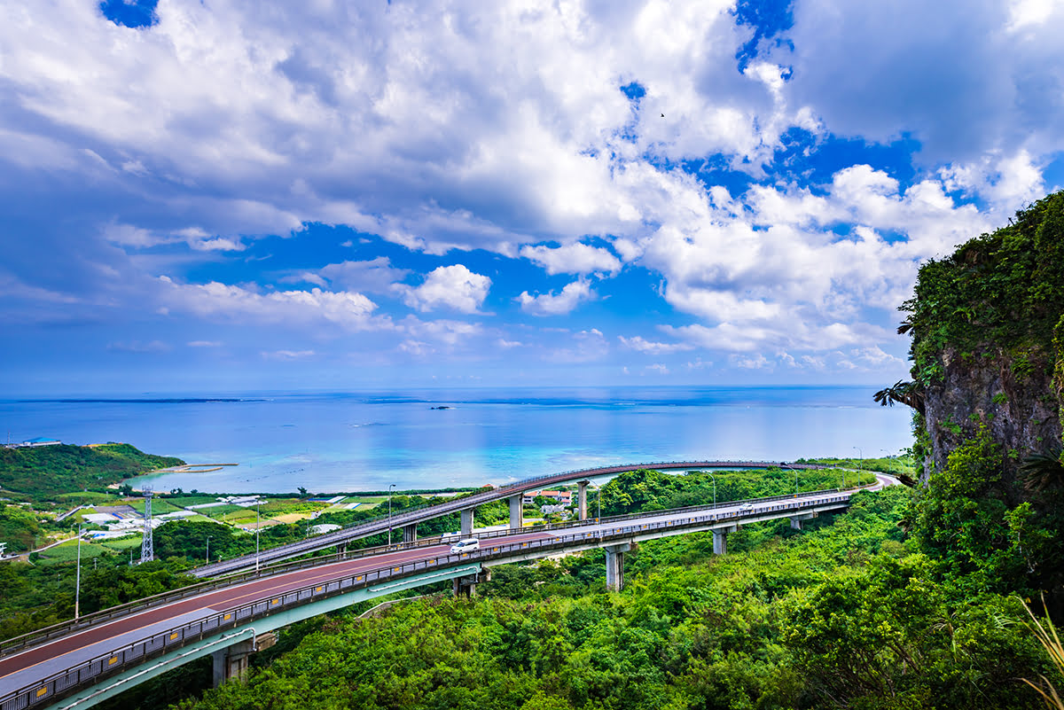 Okinawa itinerary-travel Japan-bus-scenic highways