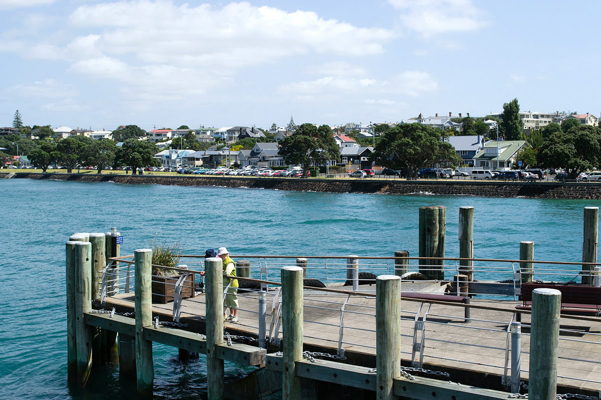 Shopping in Auckland-New Zealand-malls-markets-Devonport