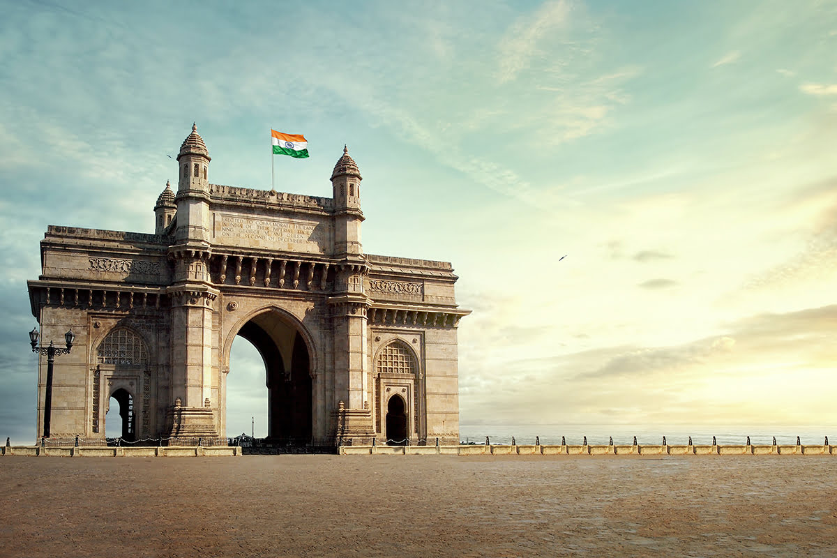 Places to visit in Mumbai-India-things to do-Gateway of India