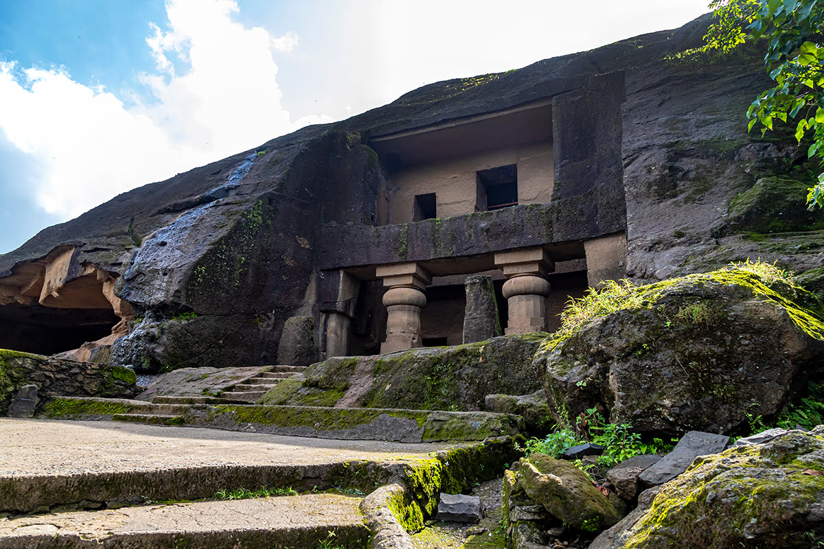 Places to visit in Mumbai-India-things to do-Kanheri Caves