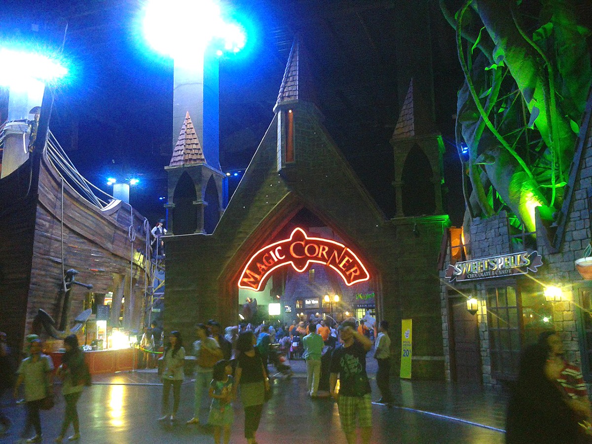 What to do in Bandung-things to do-activities-Trans Studio Bandung