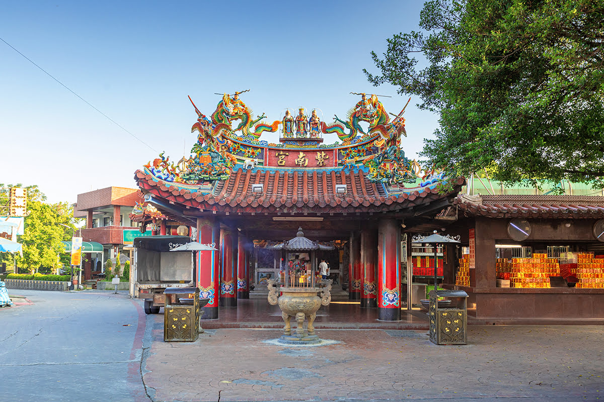 Things to do in Nantou County-attractions-activities-Zhushan Zinan Temple