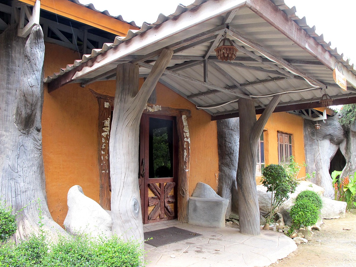 Where to stay in Kanchanaburi-hotels-resorts-villas-Cave Cliff Tarzan River Kwai Resort