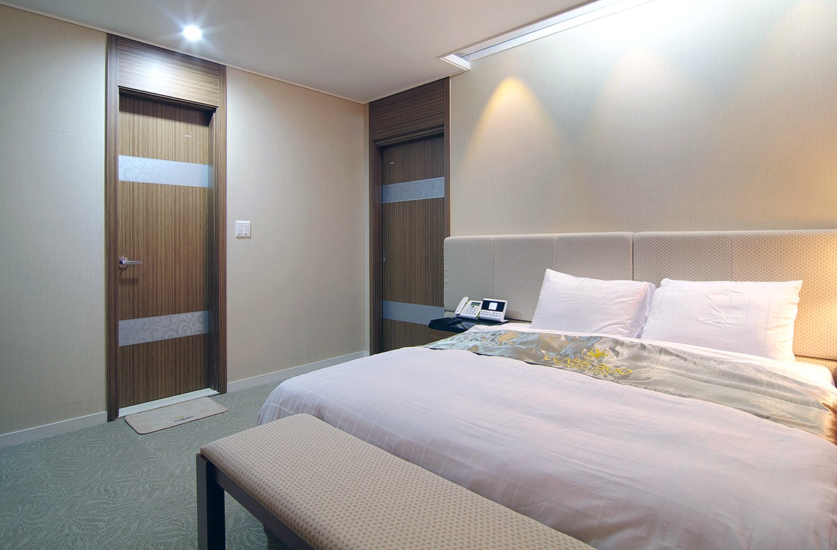 The Class 300 Hotel & Resort