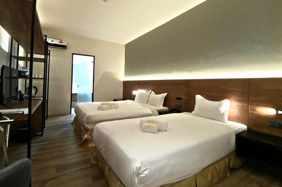 Agoda-guaranteed hotels-vacation rentals-Roxy Hotel Padungan
