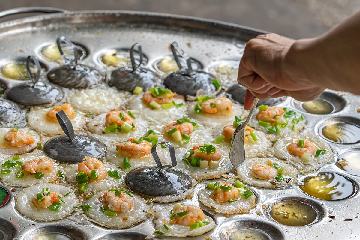 Banh Khot มินิแพนเค้กเวียดนามรสเผ็ด Banh Khot มินิแพนเค้กเวียดนามรสเผ็ด