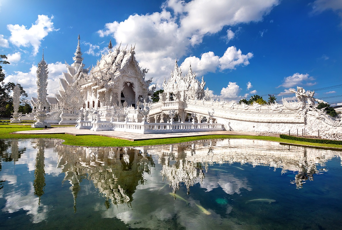 Places to visit in Chiang Rai-things to do-Wat Rong Khun-White Temple