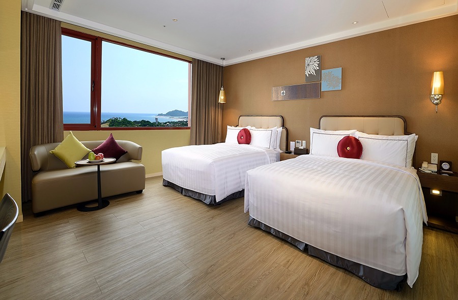 Agoda-guaranteed hotels-vacation rentals-Shiny Ocean Hotel