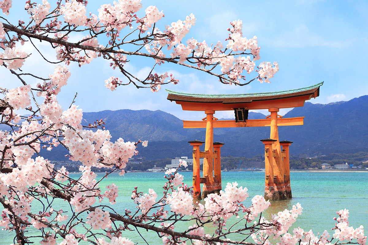 Hiroshima attractions-things to do-activities-Itsukushima Shrine