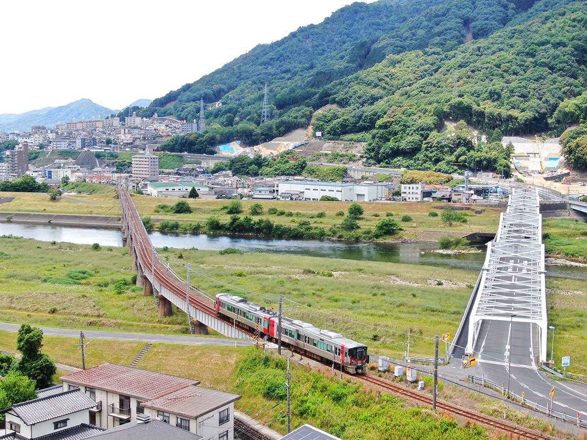 Local train, Hiroshima, Japan Local train, Hiroshima, Japan