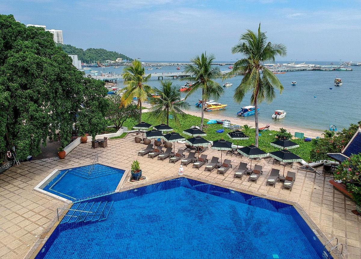 Quarantine hotels with balconies in Thailand-ASQ-safe places to stay during COVID-19-Siam Bayshore Resort Pattaya-SHA Certified