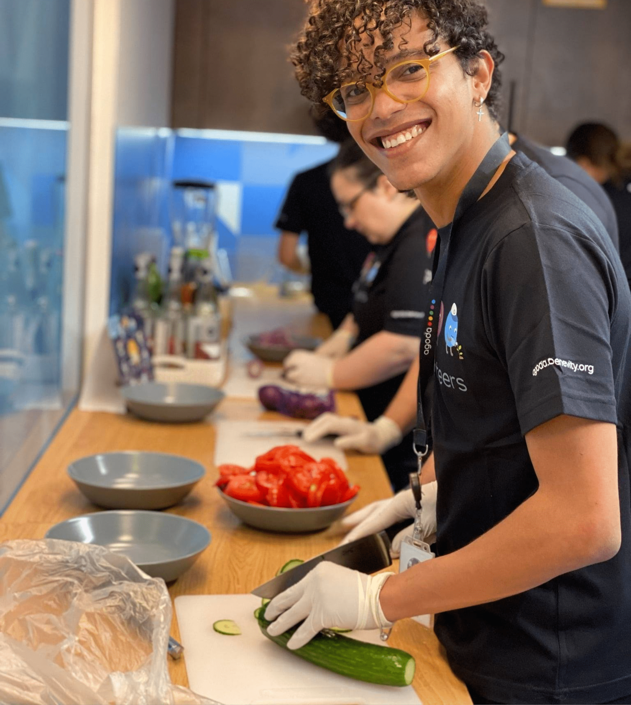 Preparing meals for a homeless shelter foundation in Budapest